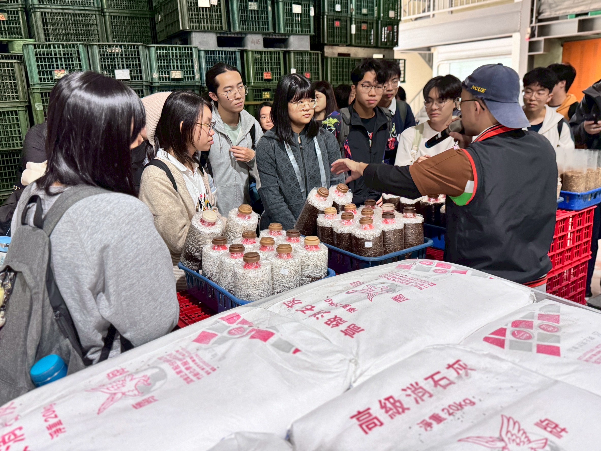 臺大植物病理與微生物學系參訪萬生現場紀錄